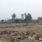 अवैध प्लॉटिंग पर गरजा MDDA का बुलडोजर, VC बंशीधर तिवारी अवैध कब्जों पर सख्त